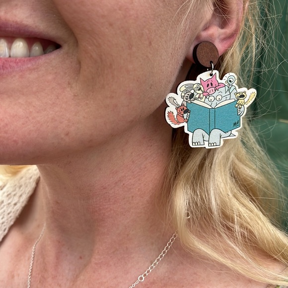 Mo Willems Book Character Earrings/ Teacher Earrings - Picture 6 of 13